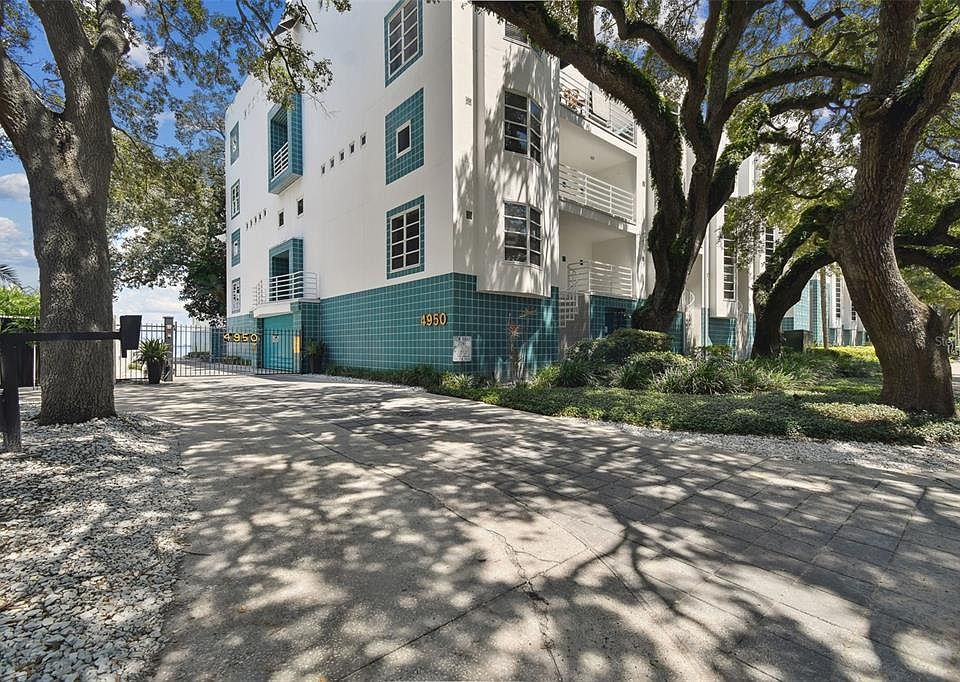 1st image of 4950 BAYSHORE BOULEVARD #30