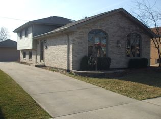 11238 S Troy St, Chicago, IL