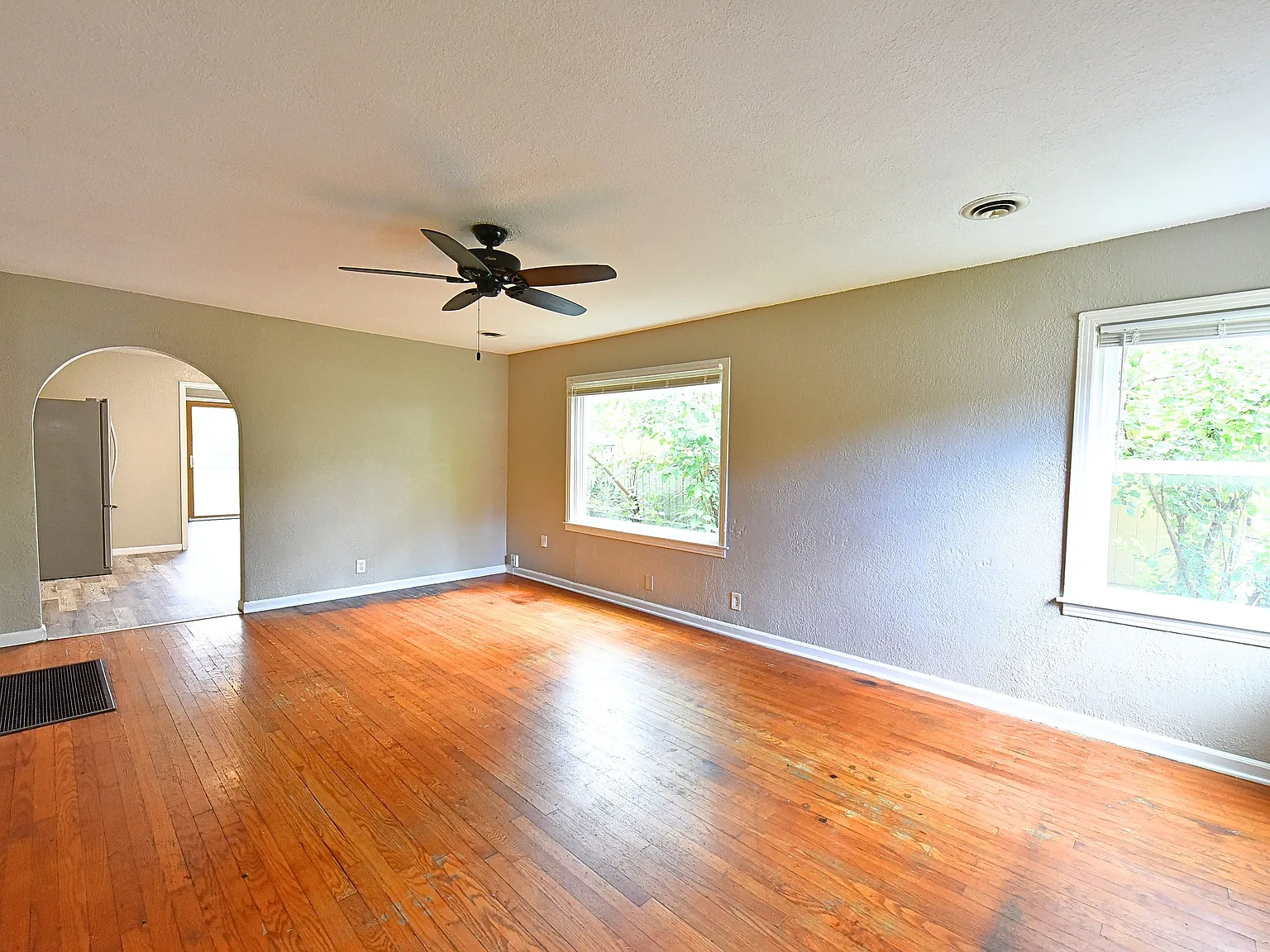 3 bed, $1,395 — Photo 4