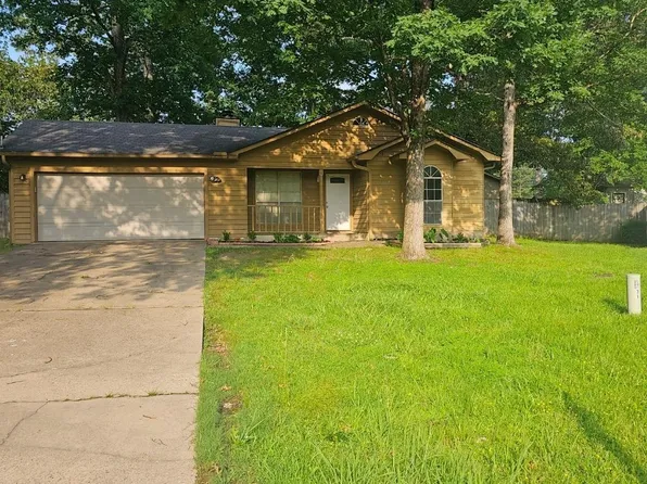 14807 White Oaks Ln, Mabelvale, AR 72103