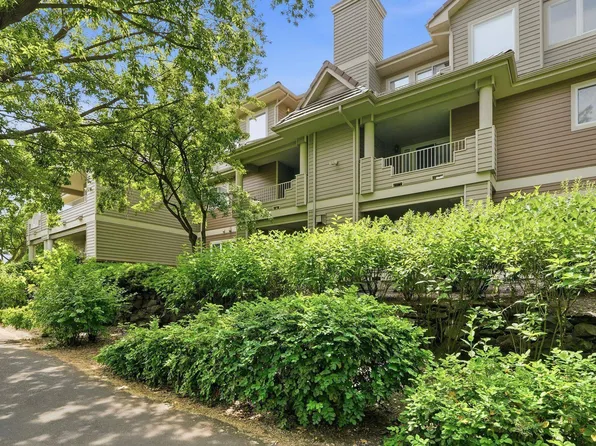 639 N Riverpoint Blvd APT H203, Spokane, WA 99202