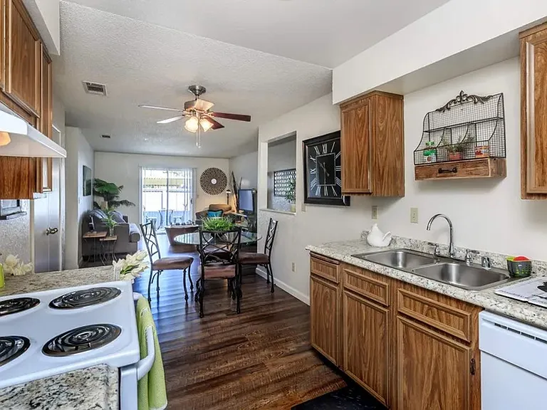 Welcome Home to The Villa Apartments! — Photo 24