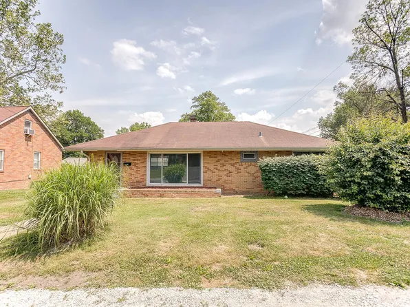 10 N 70th St, Belleville, IL 62223