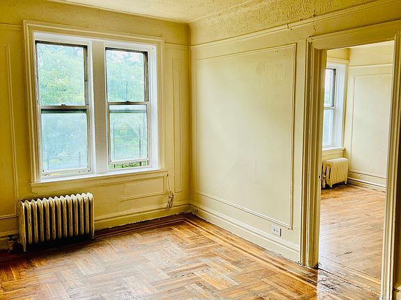 3rd image of 3435 Gates Pl APT 55
