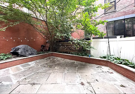 Rented by KNOCKKNOCK LLC | media 13