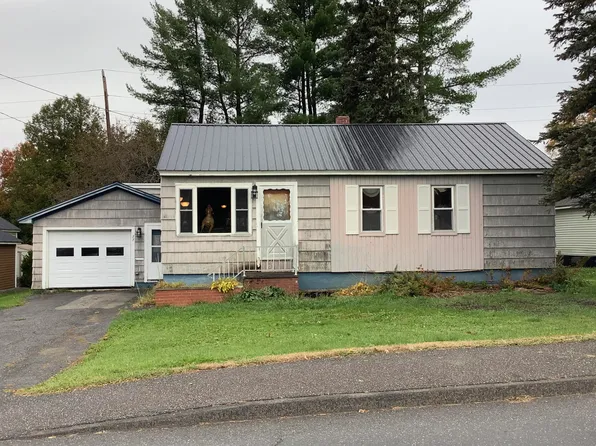 27 Maple Street, Presque Isle, ME 04769