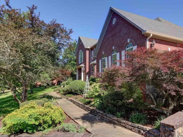 120 Saint Charles Cir, Hot Springs, AR 71901