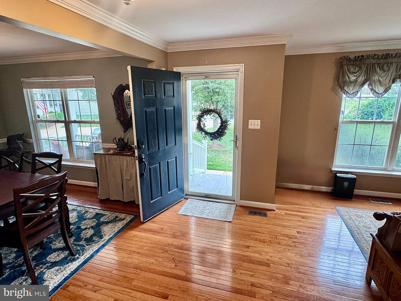 5 bed, 3.5 bath, 3878 sqft, $3,600 — Photo 4