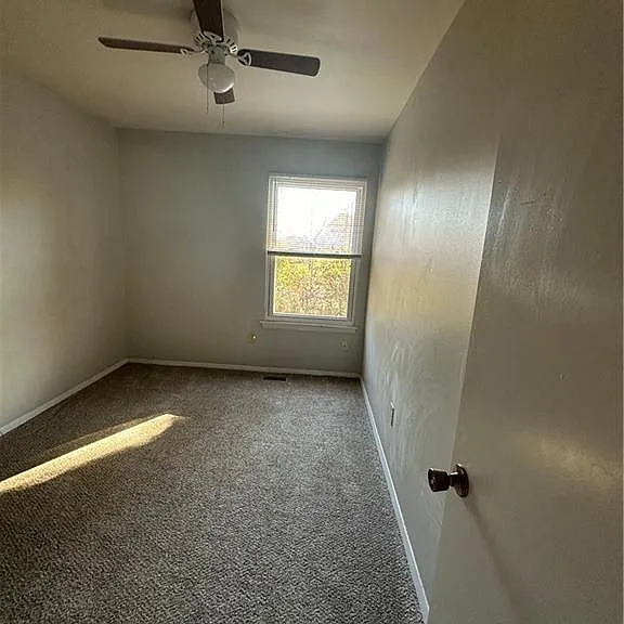 1537 Darren Cir — Photo 8