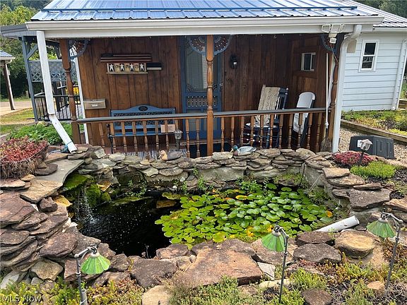 3rd image of 55558 Merrits Row