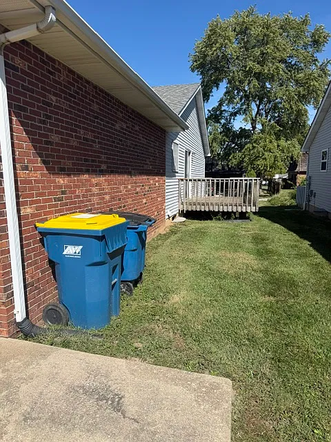 2 bed, 1064 sqft, $1,600 — Photo 2