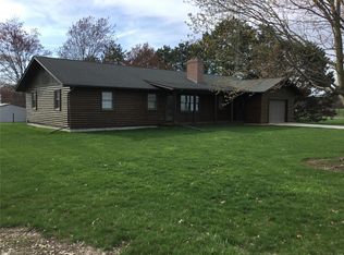 90 S Columbus St, Montgomery City, MO 63361