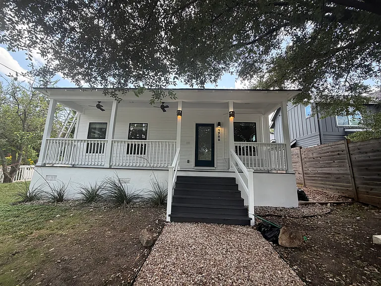 1700 Ulit Ave — Photo 1