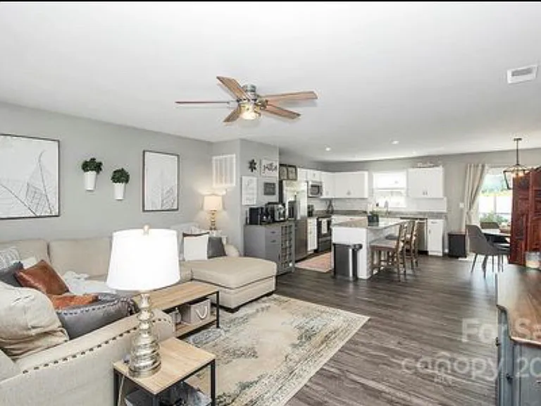 5316 Merwyn Ave — Photo 5
