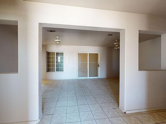 2nd image of 743 Plazer Pl