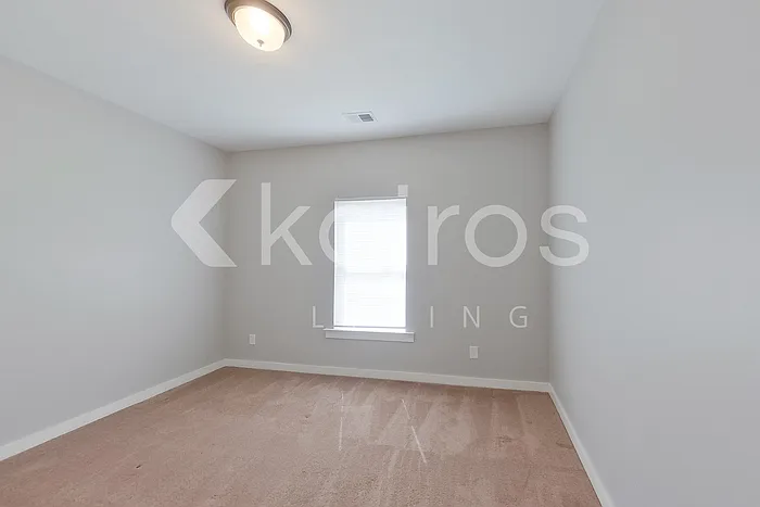 8005 Shadesbrook Dr — Photo 14