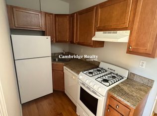 1189 Commonwealth Ave #2T, Allston, MA 02134