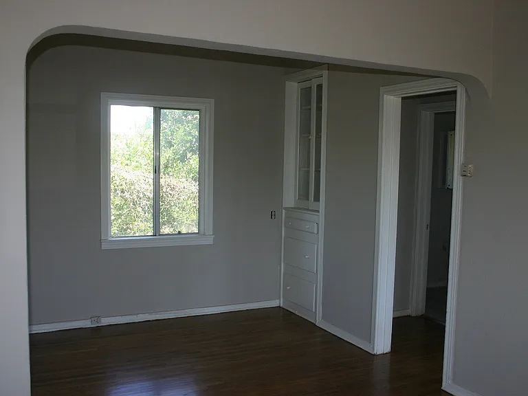 546 S Gerhart Ave #546 — Photo 4