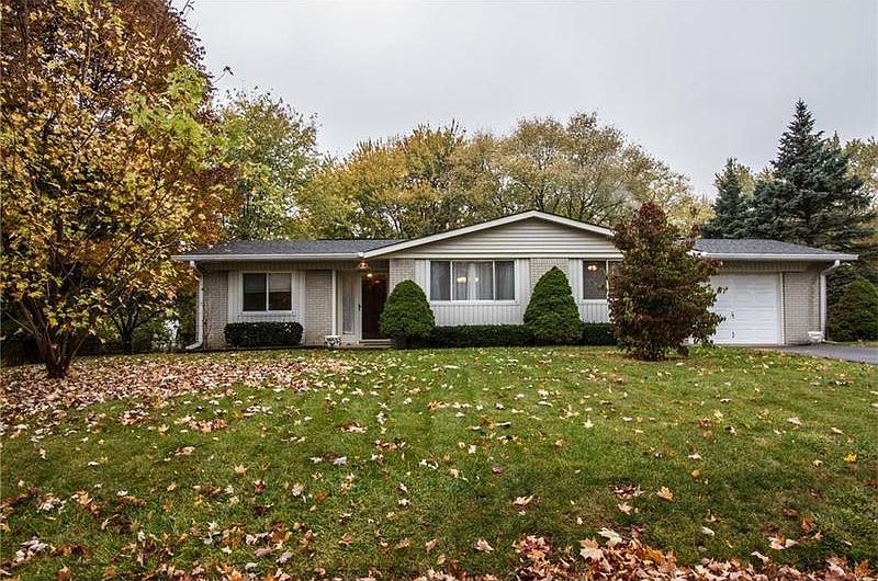 1st image of 648A Lakeview Dr