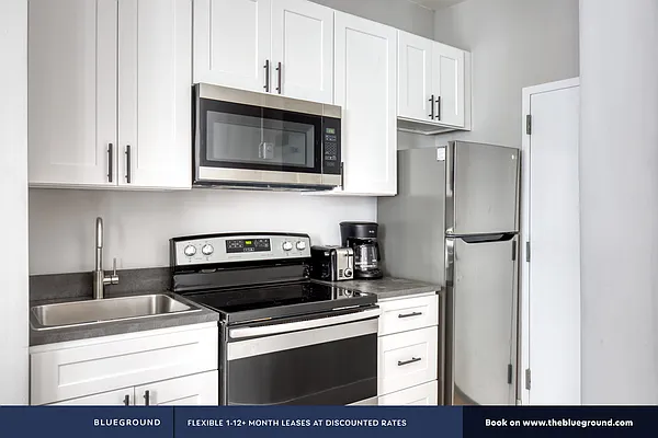 Rented by The Blueground | media 15