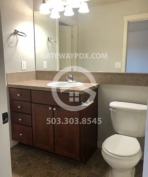 267 N Aspen St — Photo 12