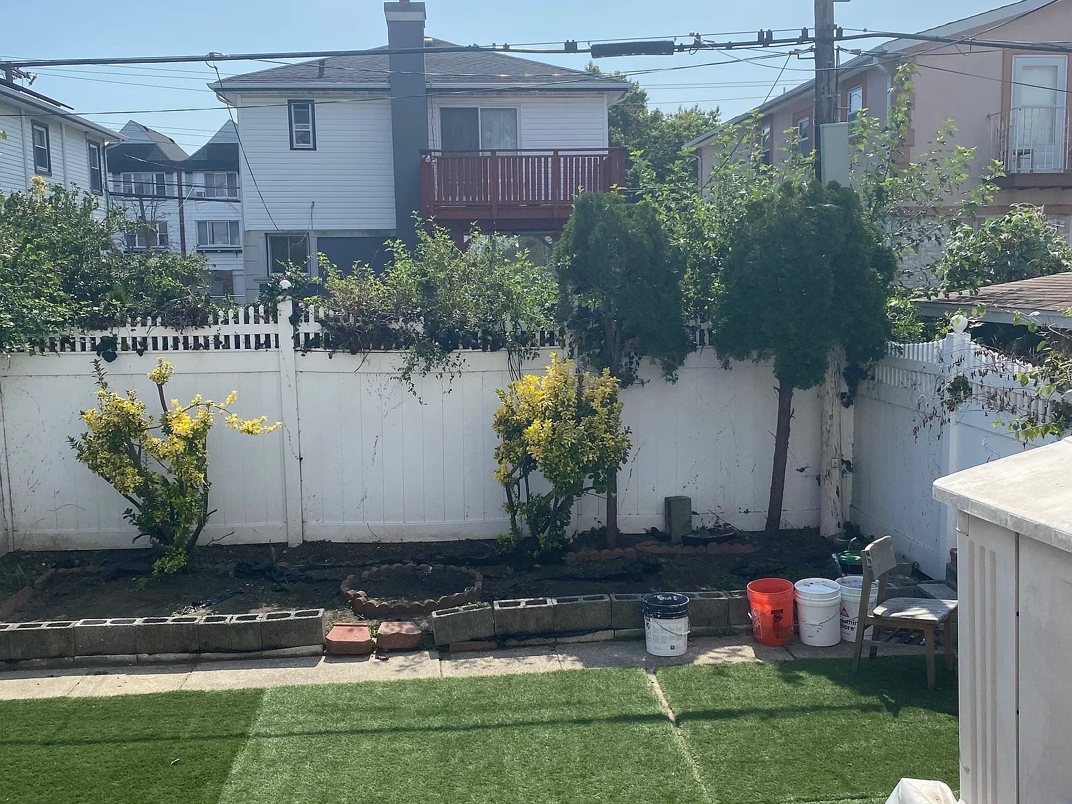 3 bed, 1.5 bath, 1088 sqft, $4,100 — Photo 2