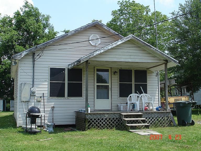 1st image of 913 Orange Grove Dr