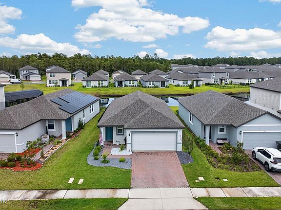 2nd image of 209 LINKS TERRACE Boulevard