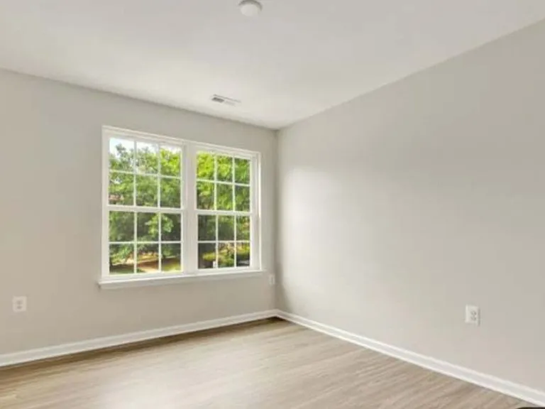 6425 Richmond Hwy #301 — Photo 15