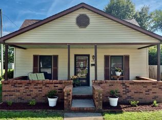 317 E Franklin St, Du Quoin, IL 62832