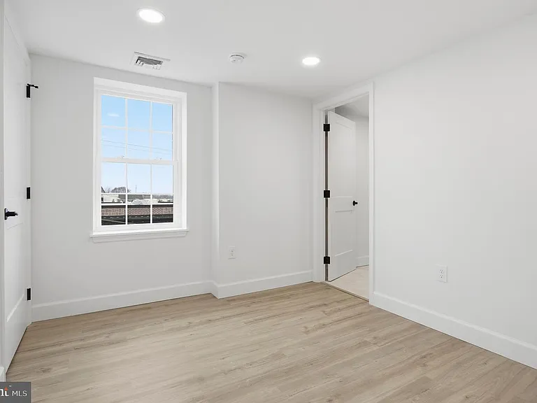 100 W Front St #3A — Photo 8