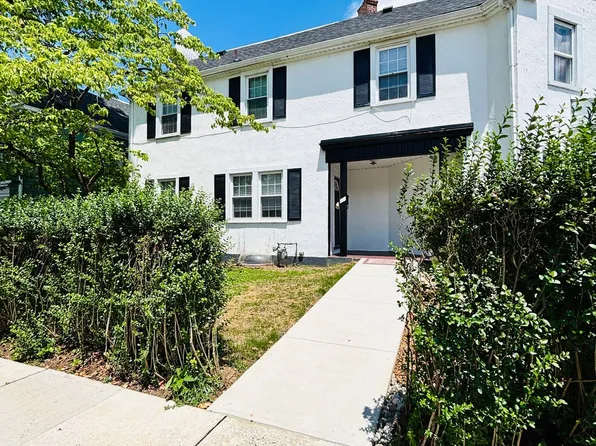 551 Park Pl, Bethlehem, PA 18018