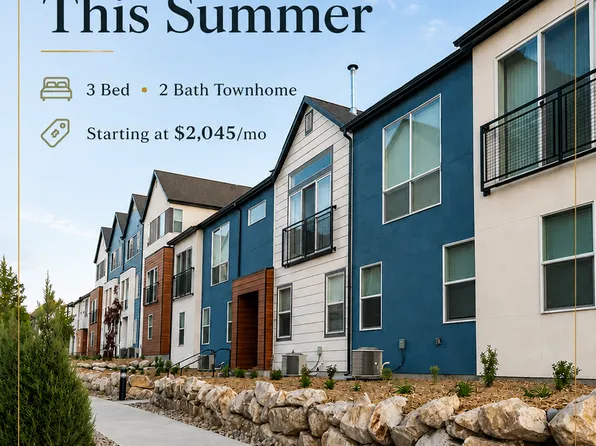 Woods Rose Townhomes