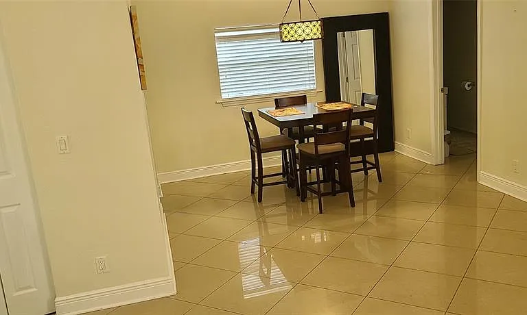 807 Turner St #5 — Photo 3