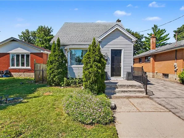 16 Mercer Rd, Cambridge, ON N1R 5A5