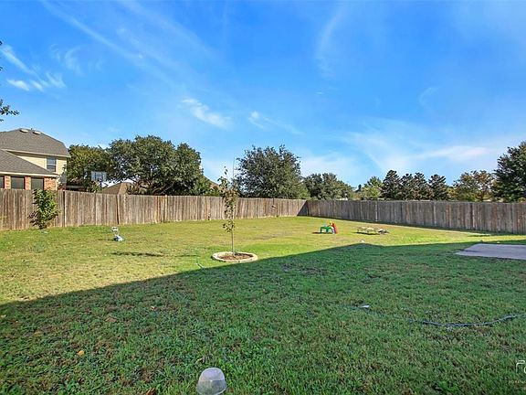 2nd image of 5129 Bayview Dr
