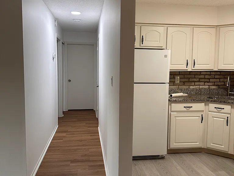 207 Aspen Dr — Photo 8