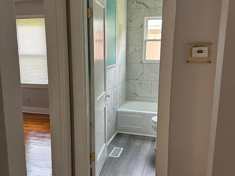 4406 S 1st St — Photo 3
