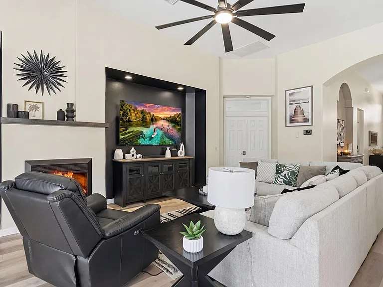 1020 W Rollingwood Ct — Photo 18