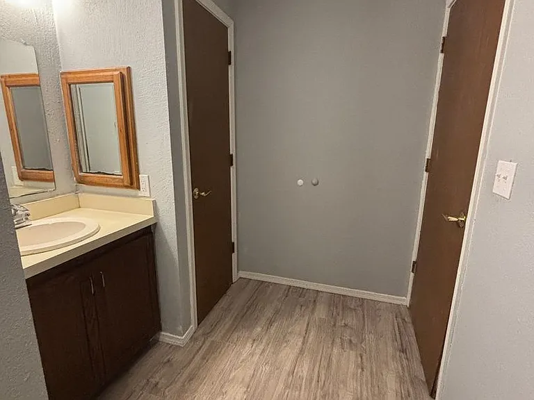 1450 Herschend Ln — Photo 17