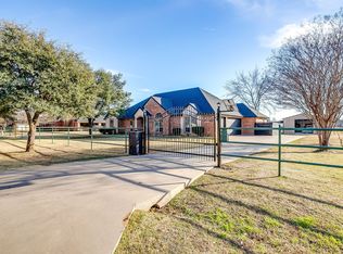 1008 Dapple Gray Rd, Crowley, TX 76036