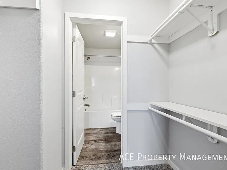 624 Civil Way — Photo 10
