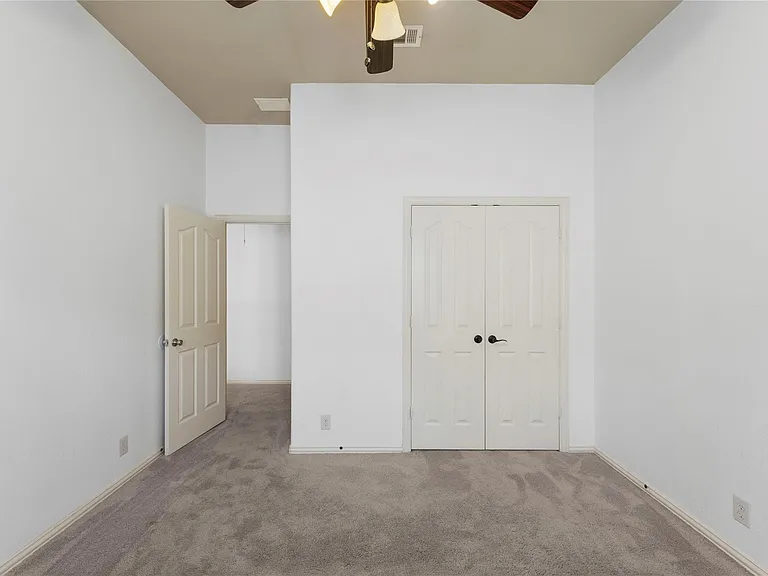 1204 E Shawnee Dr — Photo 25