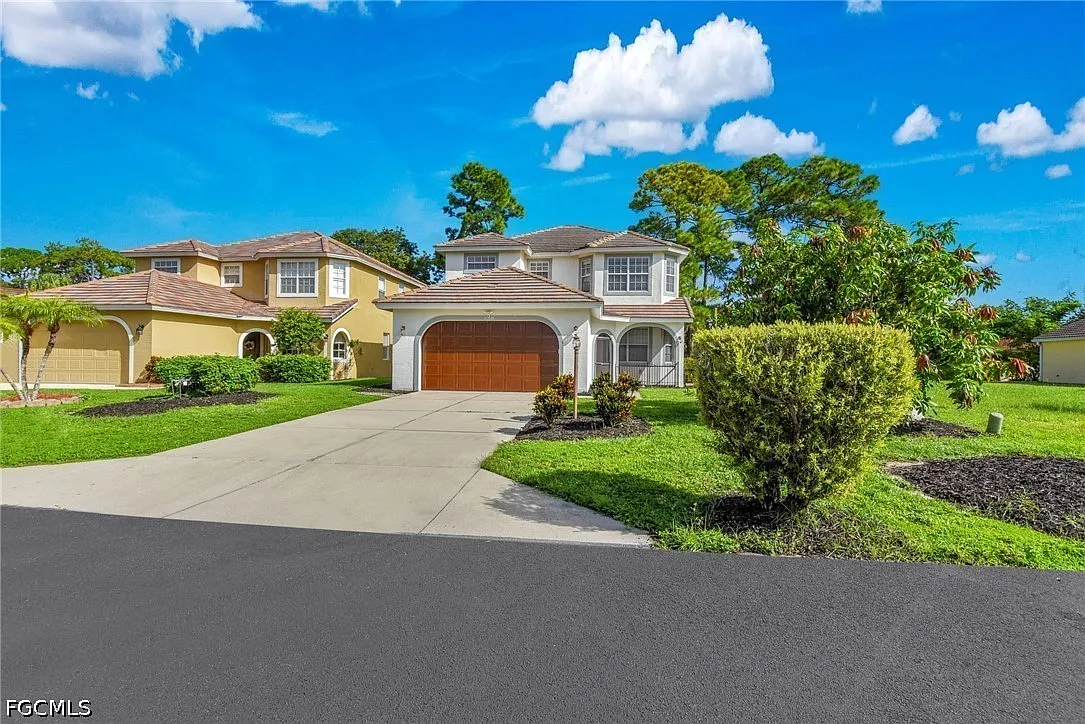 4 bed, 3.5 bath, 2356 sqft, $3,490 — Photo 1