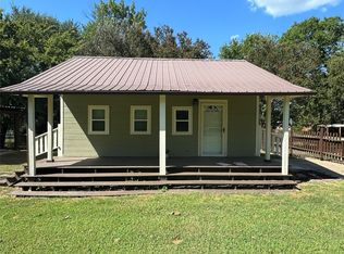 406 S Austin St #A, Edgewood, TX 75117