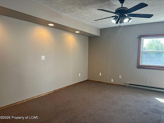 3rd image of 129 Summit St