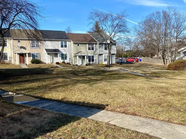 4074 Bluebird Dr, Waldorf, MD 20603