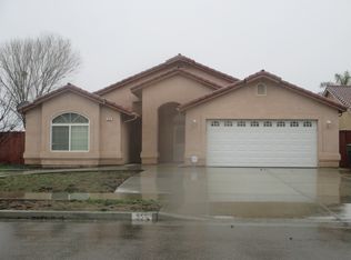 956 Golf Ave, Lemoore, CA 93245