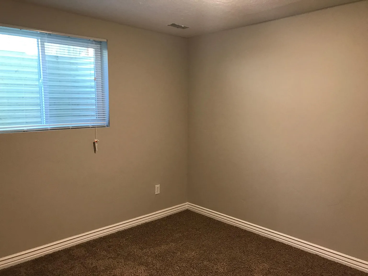 3 bed, 1224 sqft, $1,650 — Photo 2