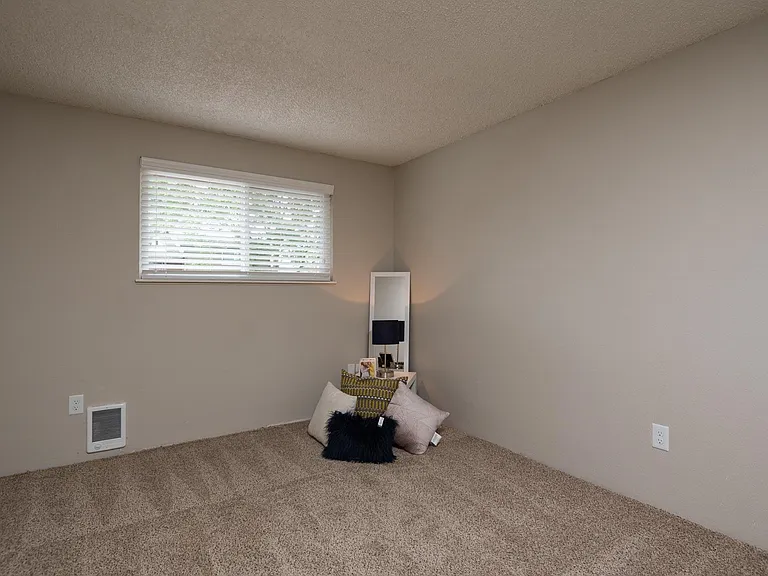 Oak Grove Bedroom